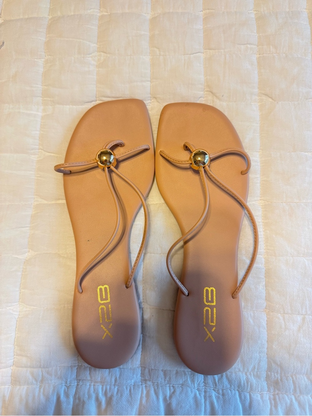Boutique Women’s Tan Leather-Look Thong Sandals with Gold Accent